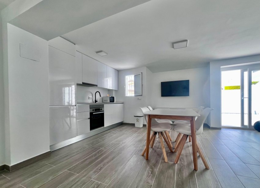 Resale - Villa - San Miguel de Salinas - Las filipinas