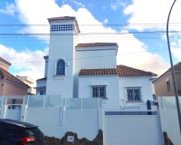 Resale - Villa - San Miguel de Salinas - Las filipinas