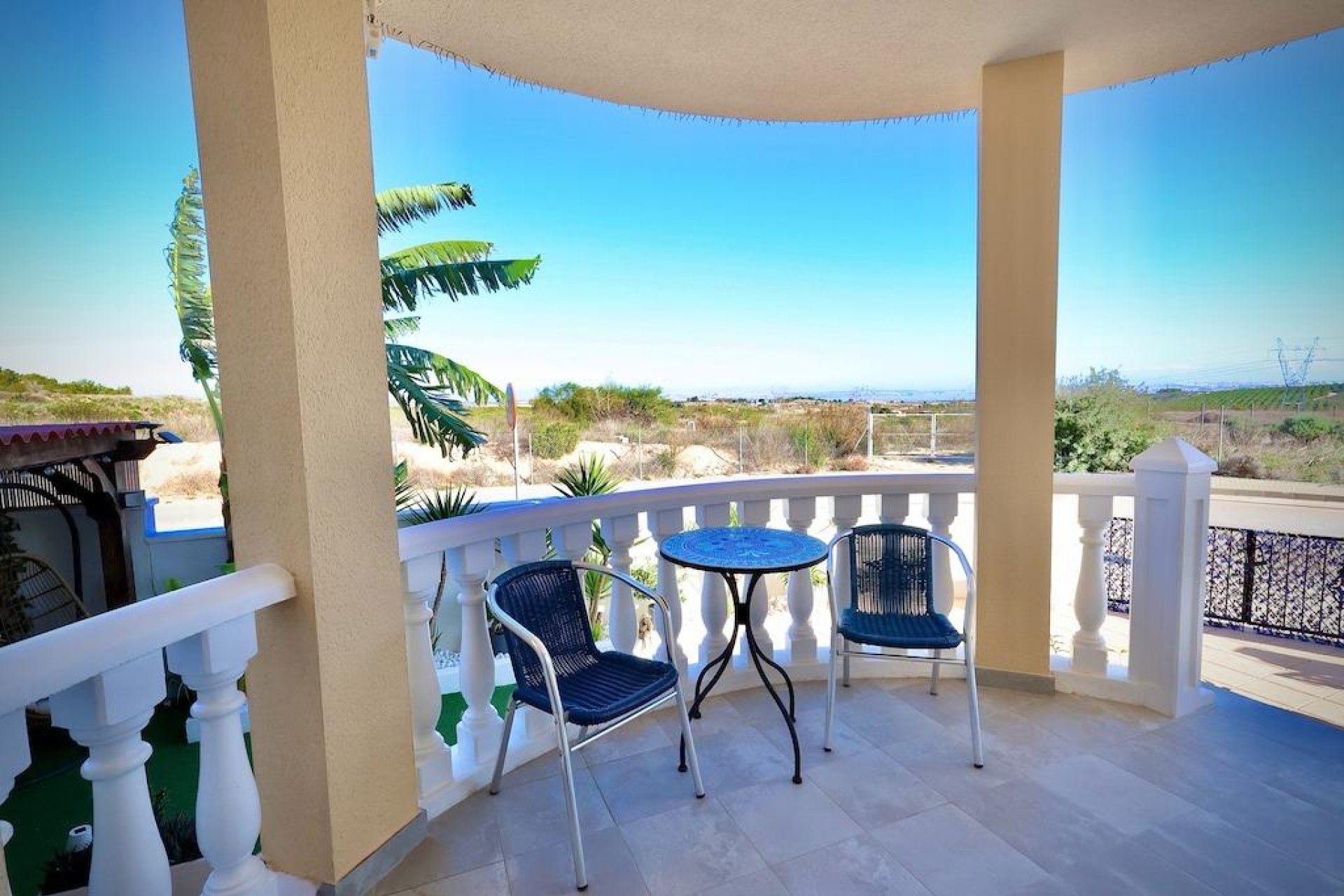 Resale - Villa - San Miguel de Salinas - Residencial los flamencos