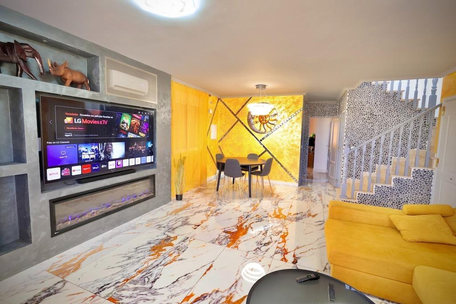 Resale - Villa - San Miguel de Salinas - Residencial los flamencos