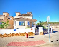Resale - Villa - San Miguel de Salinas - Residencial los flamencos