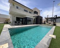 Resale - Villa - San Miguel de Salinas - San Miguel De Salinas