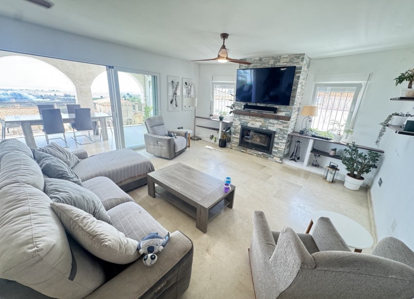 Resale - Villa - San Miguel de Salinas