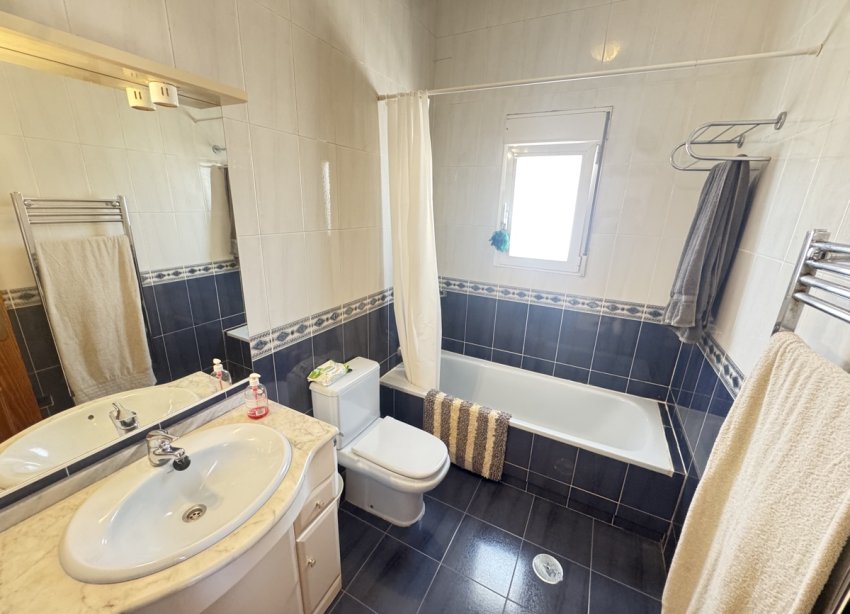 Resale - Villa - San Miguel de Salinas