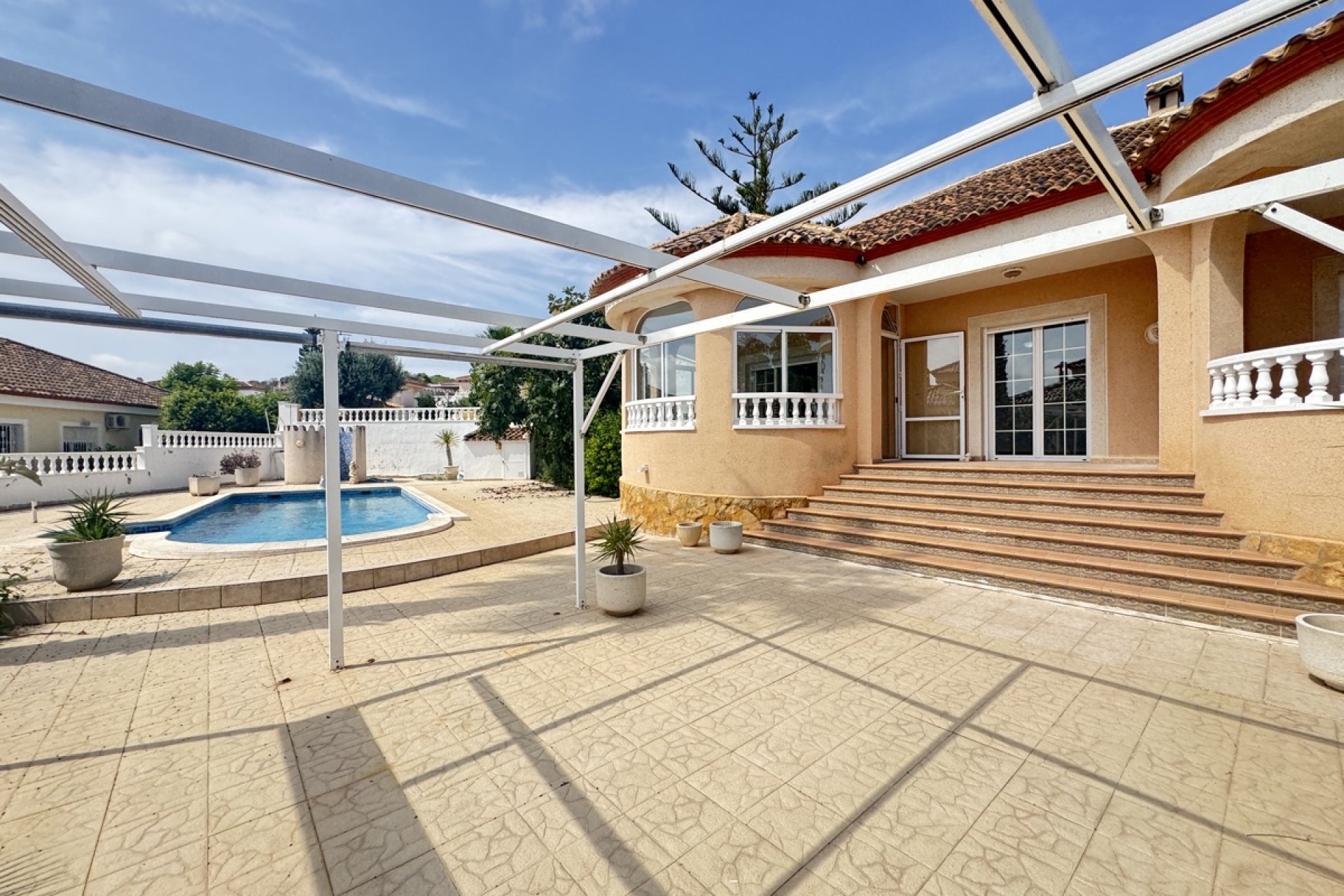 Resale - Villa - San Miguel de Salinas