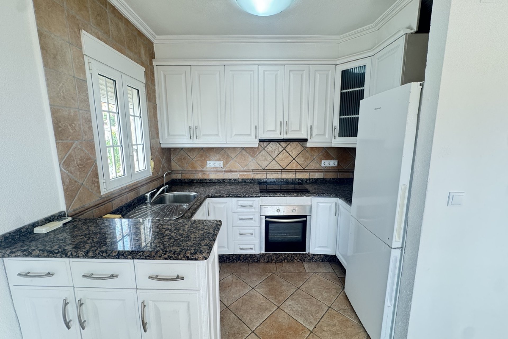 Resale - Villa - San Miguel de Salinas