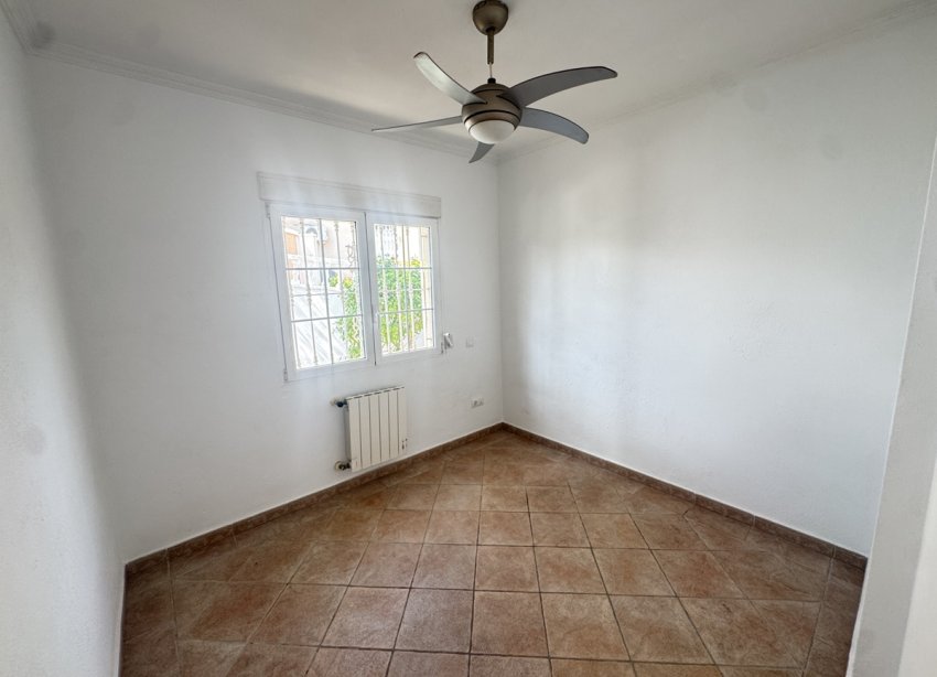 Resale - Villa - San Miguel de Salinas