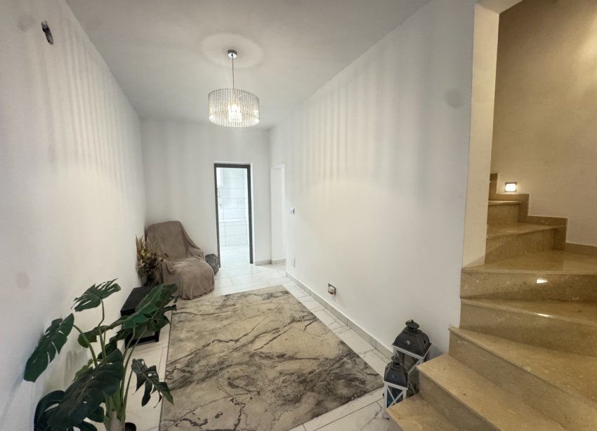 Resale - Villa - San Miguel de Salinas