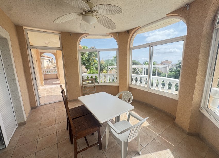 Resale - Villa - San Miguel de Salinas