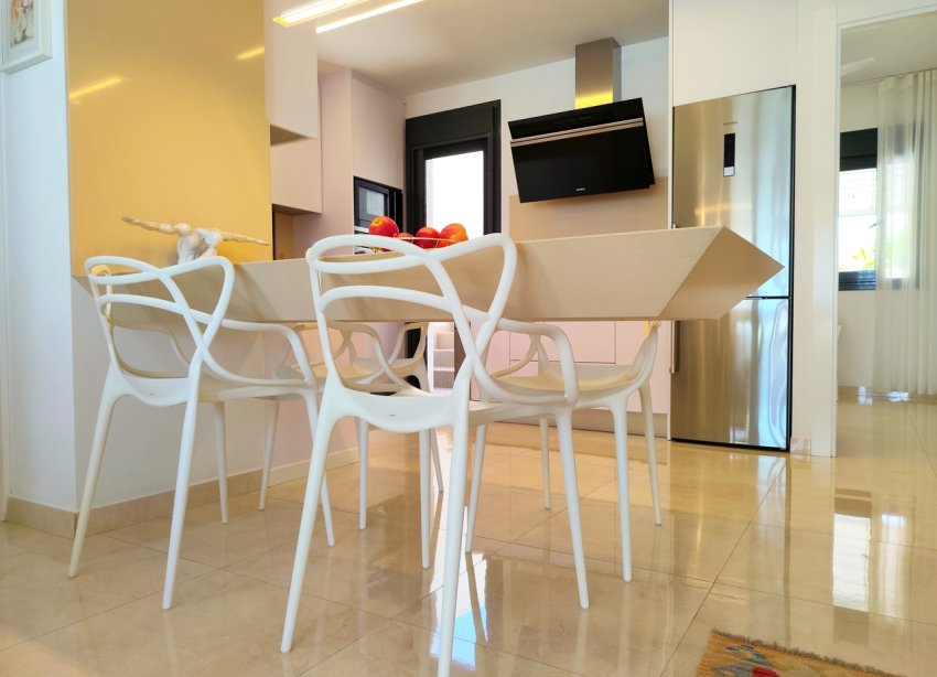 Resale - Villa - San Miguel de Salinas