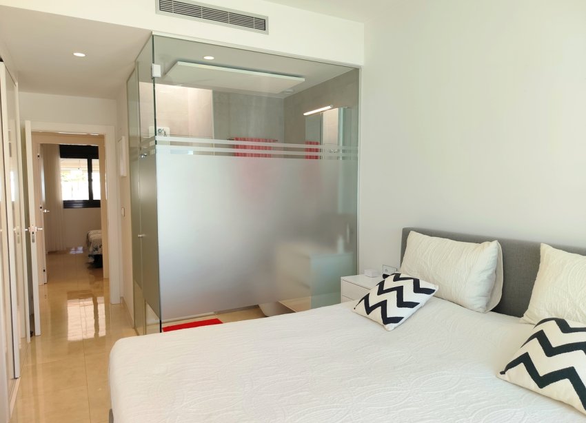 Resale - Villa - San Miguel de Salinas