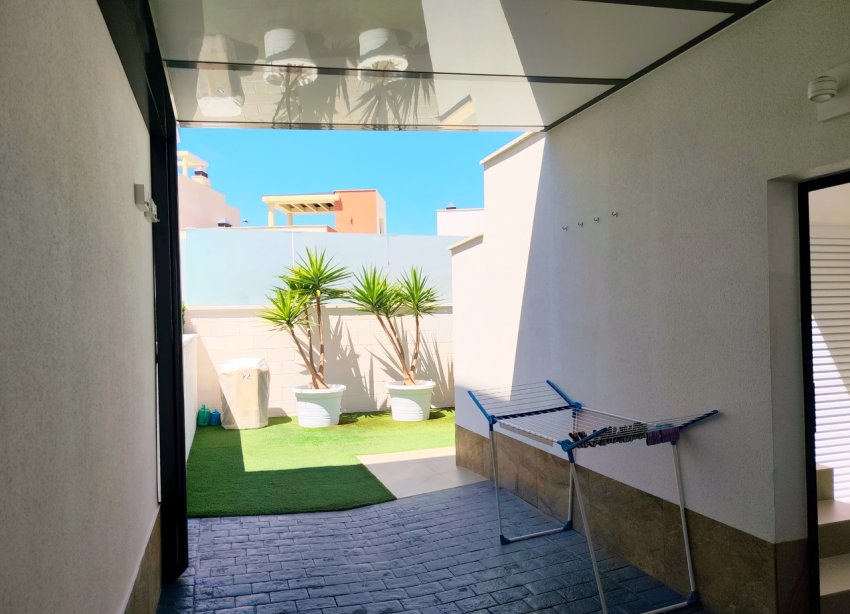 Resale - Villa - San Miguel de Salinas