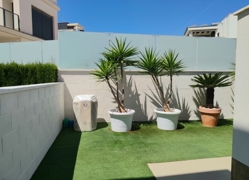 Resale - Villa - San Miguel de Salinas