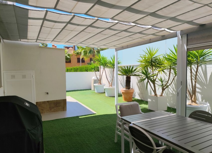Resale - Villa - San Miguel de Salinas