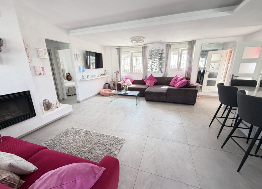Resale - Villa - San Miguel de Salinas