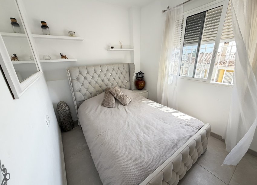 Resale - Villa - San Miguel de Salinas