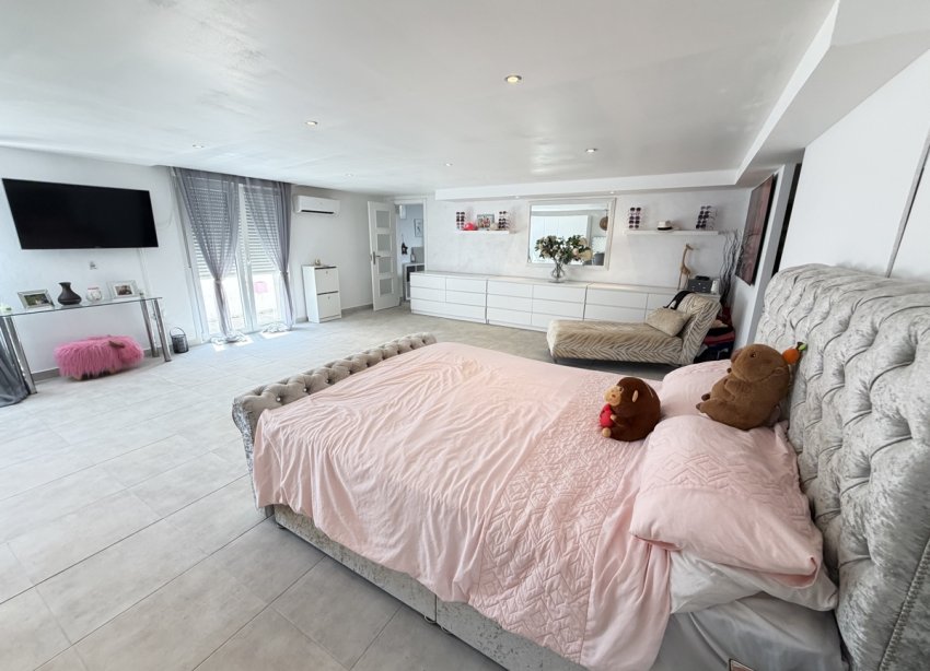 Resale - Villa - San Miguel de Salinas