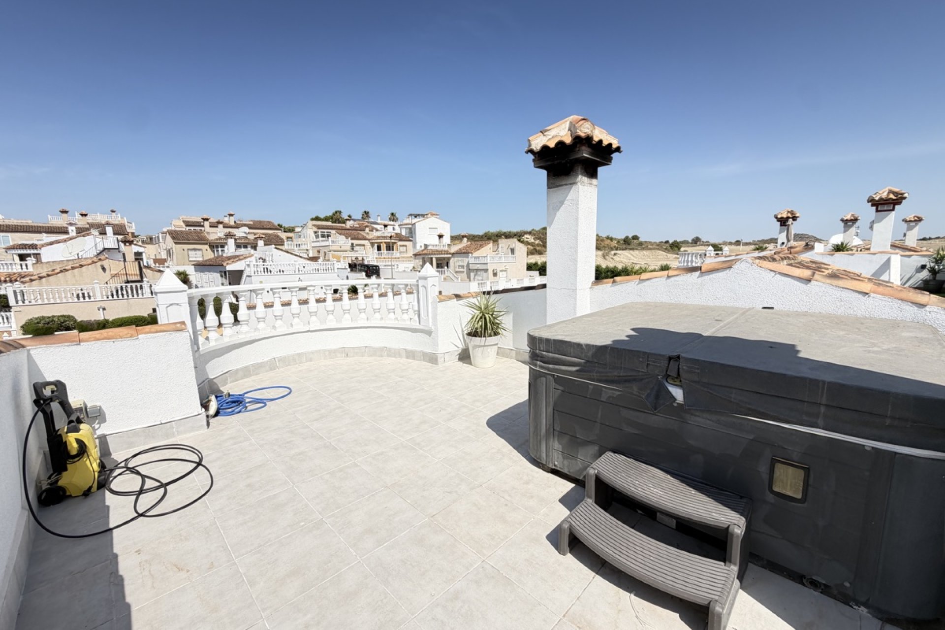 Resale - Villa - San Miguel de Salinas