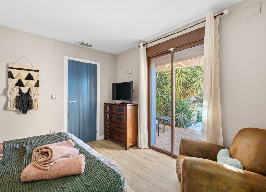 Resale - Villa - Santa Pola - El Poble Llevanti