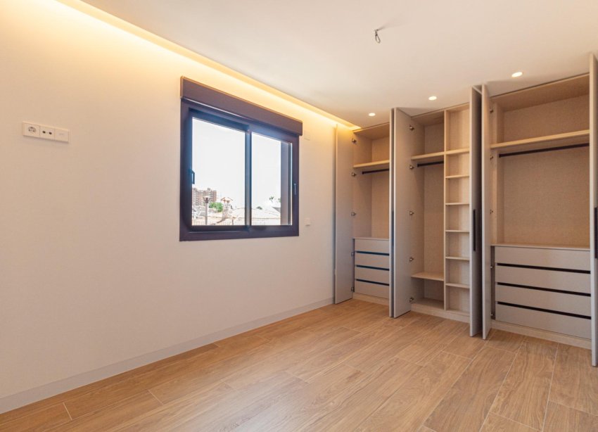 Resale - Villa - Santiago de la Ribera - Playa de santiago de la ribera
