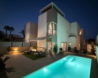 Resale - Villa - Santiago de la Ribera - Zona De La Playa