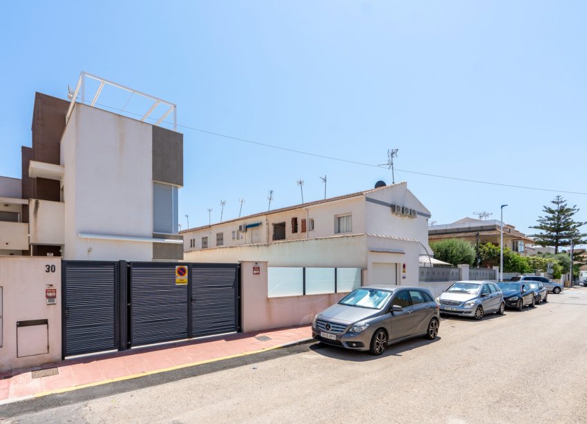 Resale - Villa - Santiago de la Ribera - Zona De La Playa