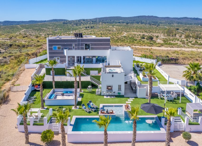 Resale - Villa - Torremendo