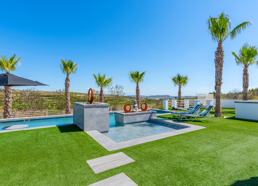 Resale - Villa - Torremendo