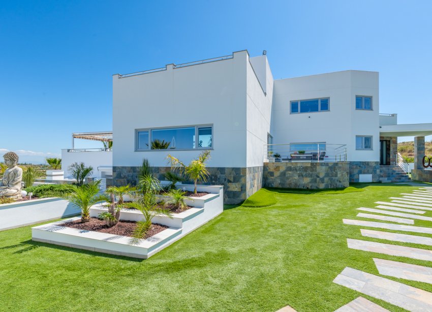 Resale - Villa - Torremendo