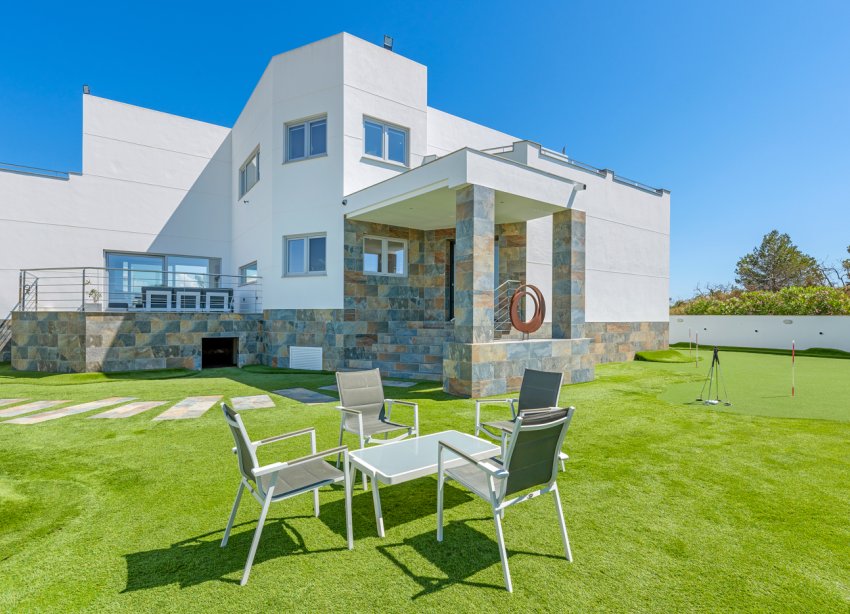 Resale - Villa - Torremendo