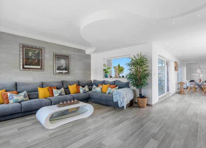 Resale - Villa - Torremendo