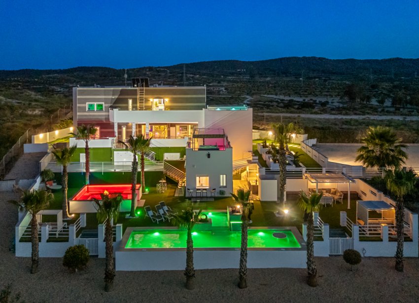 Resale - Villa - Torremendo