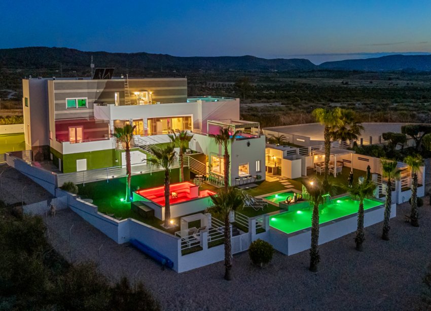 Resale - Villa - Torremendo