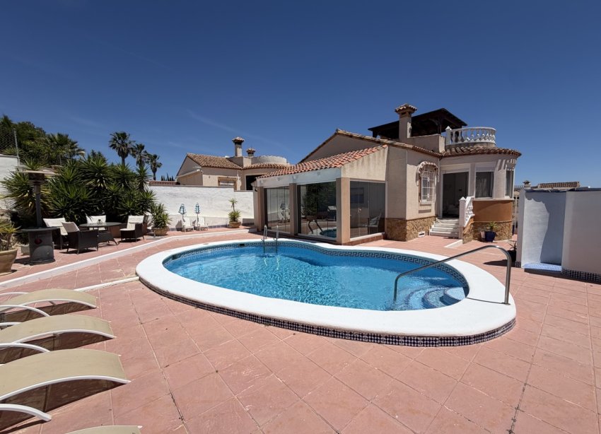 Resale - Villa - Torremendo