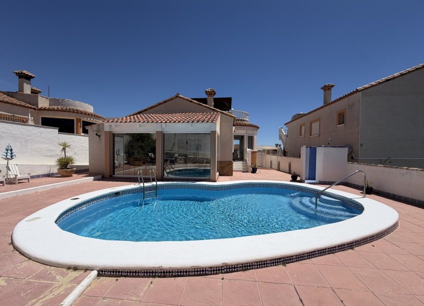 Resale - Villa - Torremendo