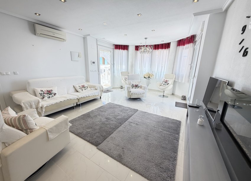 Resale - Villa - Torremendo