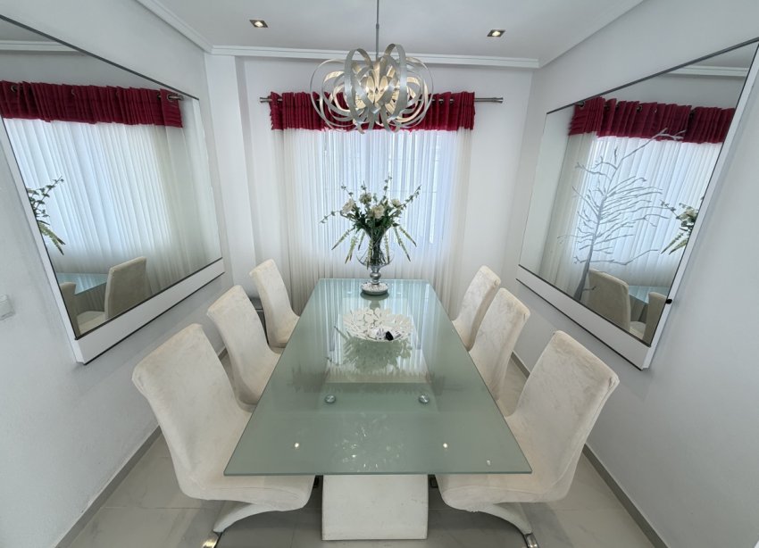Resale - Villa - Torremendo