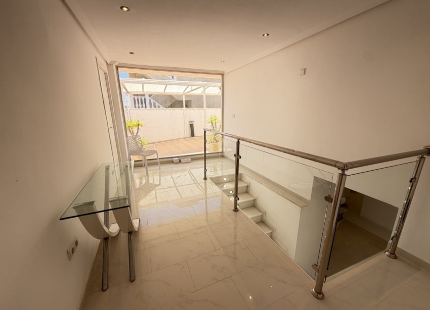 Resale - Villa - Torremendo