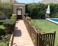 Resale - Villa - Torrevieja - Aguas Nuevas