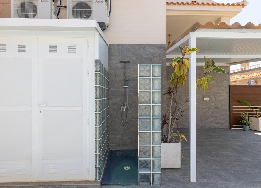 Resale - Villa - Torrevieja - Aguas Nuevas