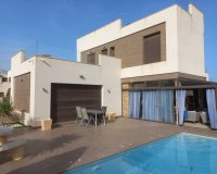 Resale - Villa - Torrevieja - Aguas Nuevas