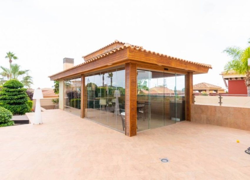 Resale - Villa - Torrevieja - Aguas Nuevas