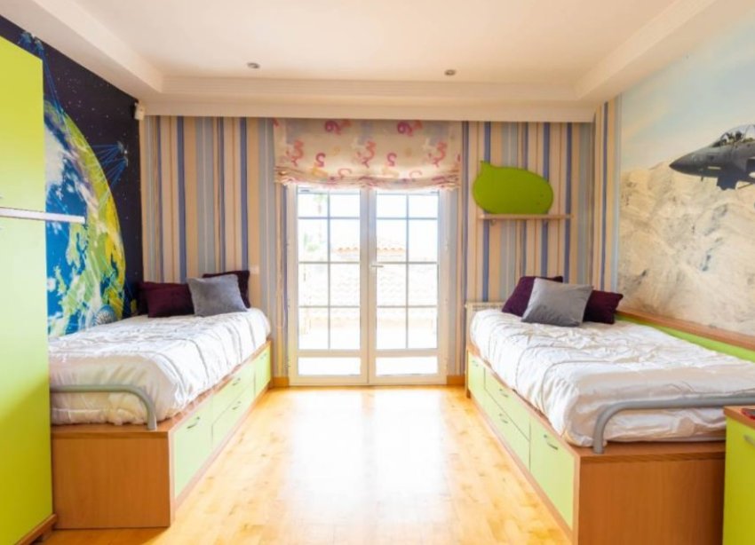 Resale - Villa - Torrevieja - Aguas Nuevas