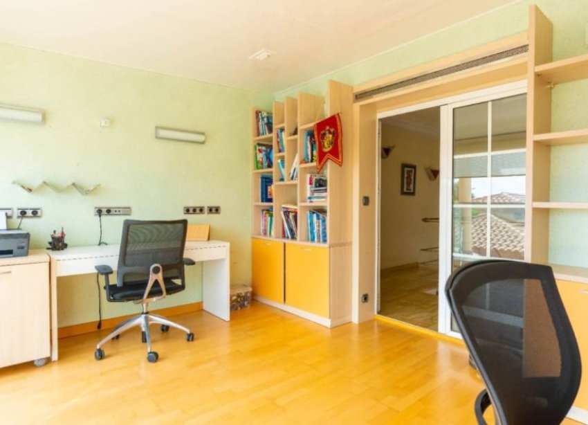 Resale - Villa - Torrevieja - Aguas Nuevas