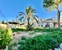 Resale - Villa - Torrevieja - Aguas Nuevas