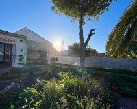 Resale - Villa - Torrevieja - Aguas Nuevas