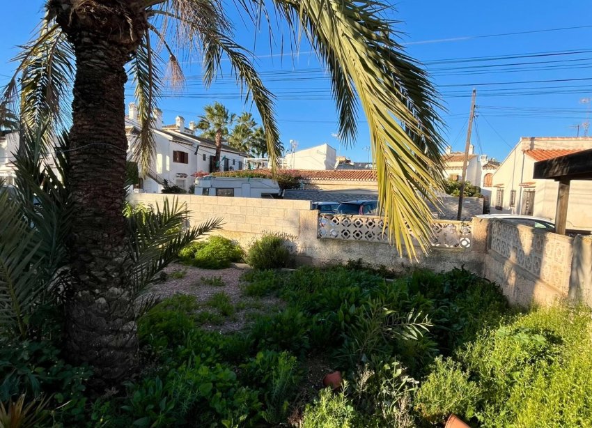 Resale - Villa - Torrevieja - Aguas Nuevas