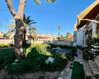 Resale - Villa - Torrevieja - Aguas Nuevas