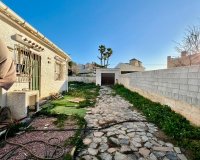 Resale - Villa - Torrevieja - Aguas Nuevas
