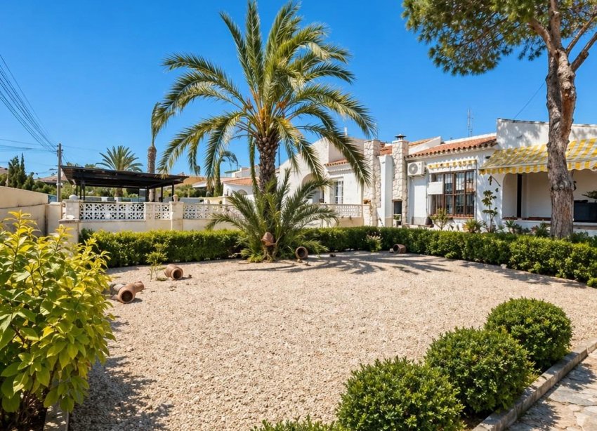Resale - Villa - Torrevieja - Aguas Nuevas